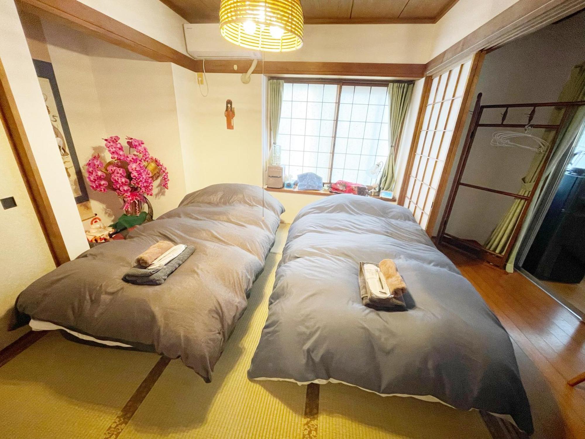 Tatami Room & Living Room Equipped With Multinational Tv And Fire, Bbq Corner In Tokyo Downtown House Экстерьер фото